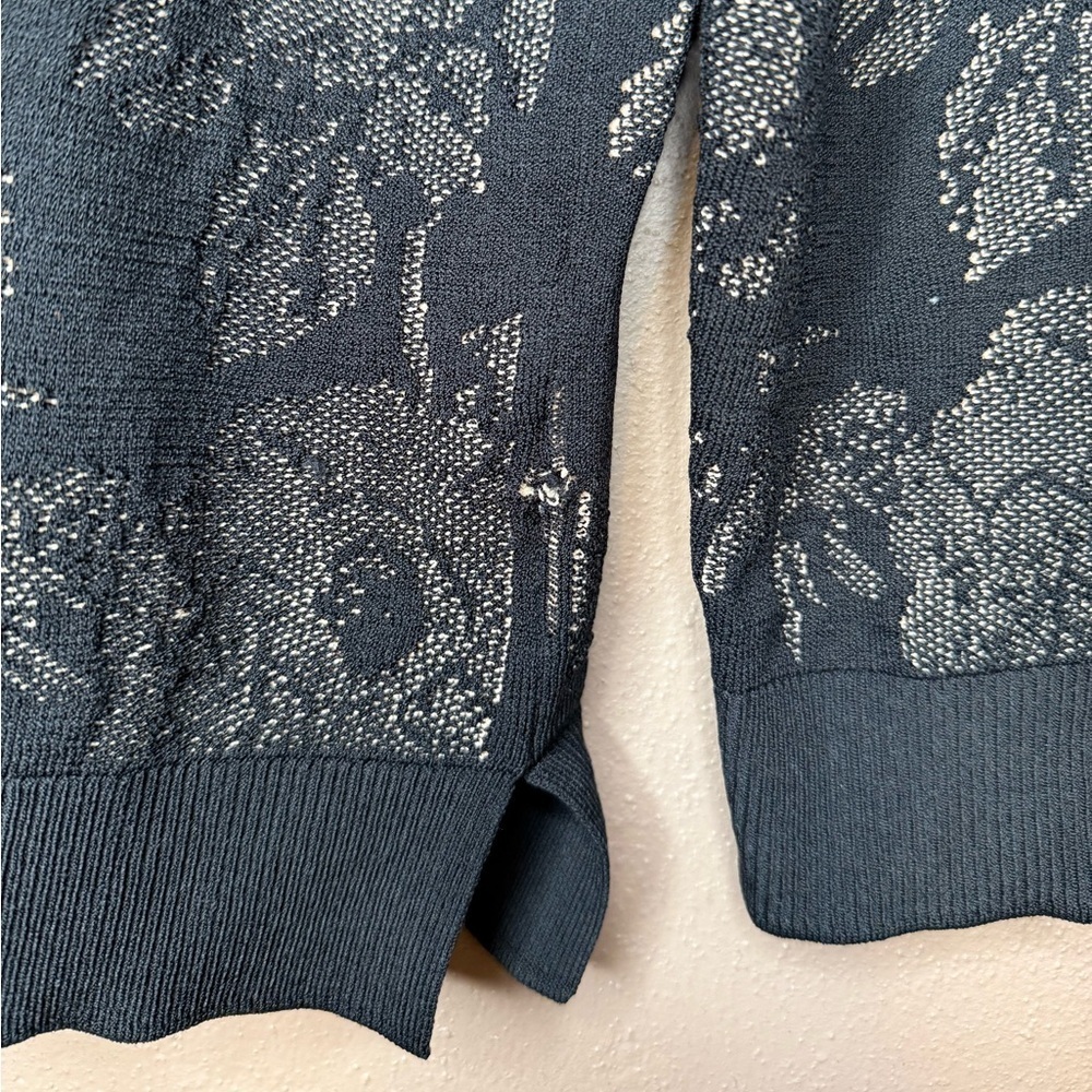 Ann Taylor Black and Cream Floral Patterned Crew Neck Sweater Size Medium Boho - Picture 15 of 16